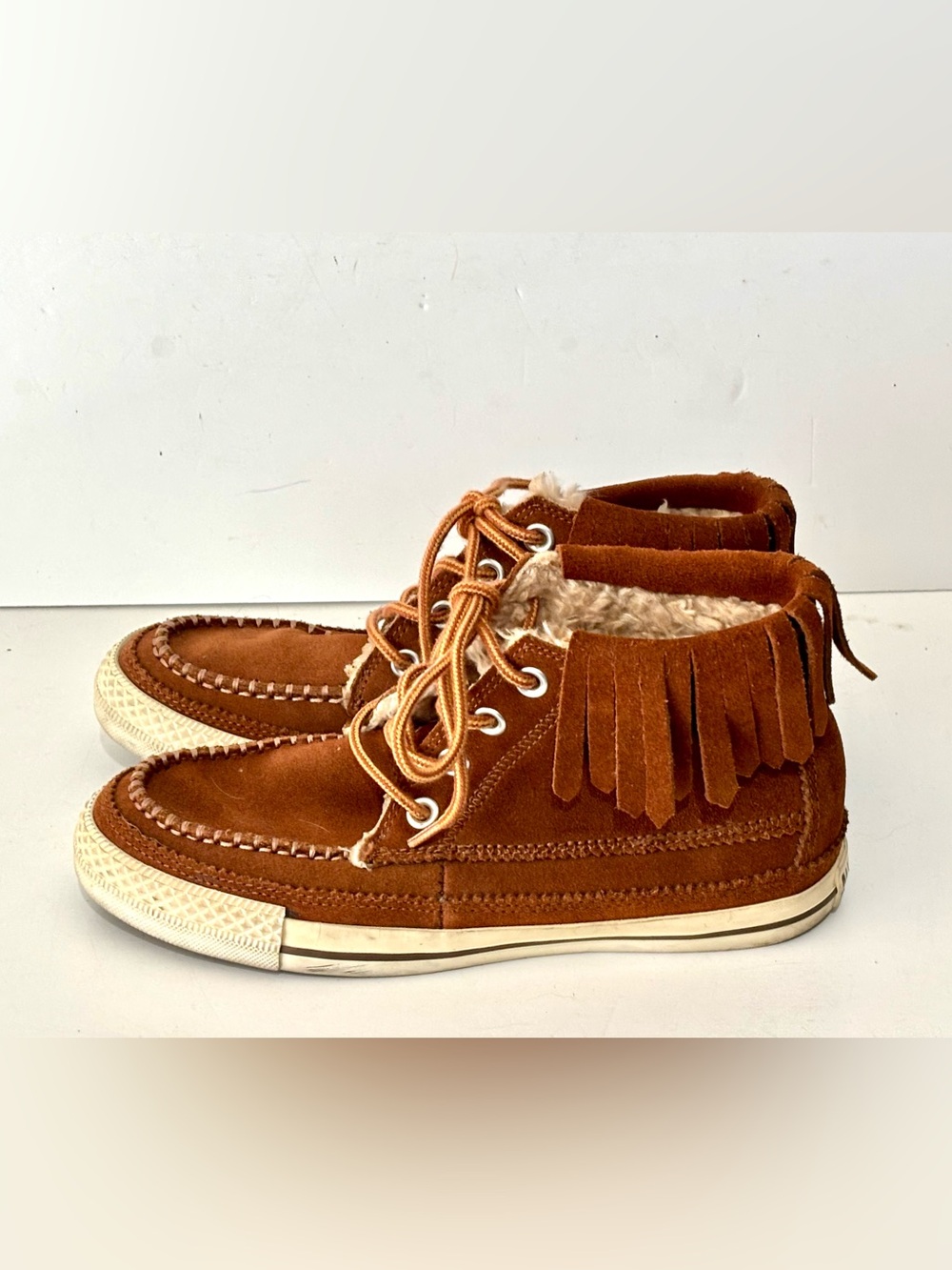 CONVERSE Women's Suede Fringe High Top Brown Fur Lined Sneakers Moccasin US 7